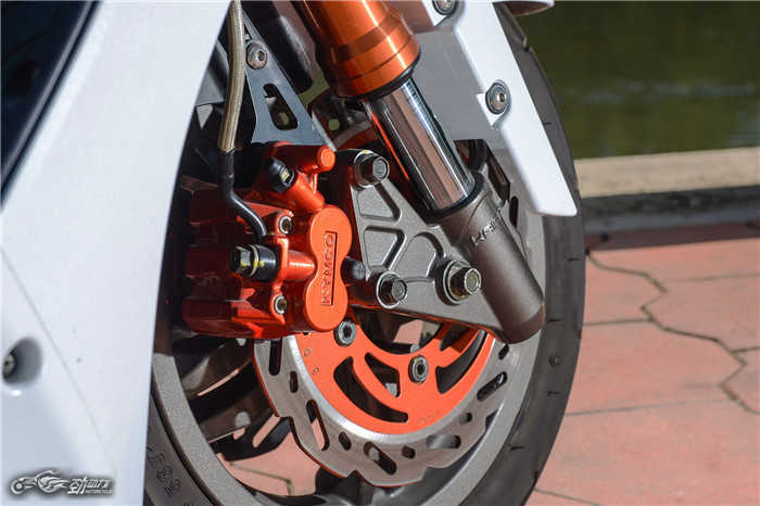 光阳racingking180评测,光阳racingx150abs测试