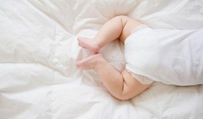 宝宝怎样才能学会罗圈腿,宝宝罗圈腿最佳治疗方法