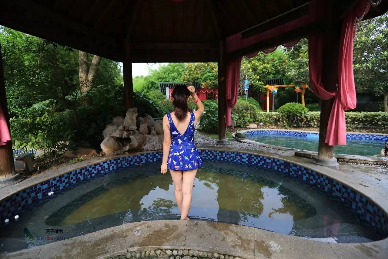 水世界冰雪嘉年华,水狂欢水世界多少钱