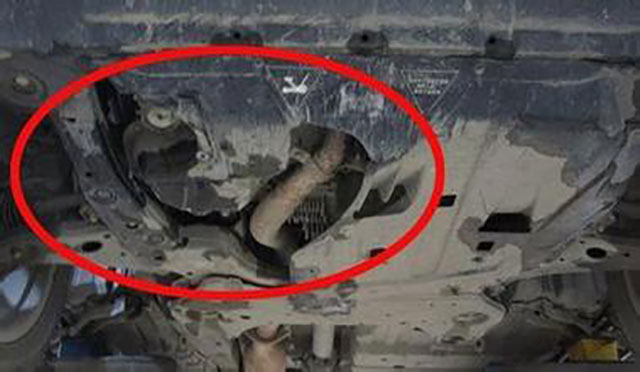 底盘封塑和底盘装甲,底盘封塑对汽车有什么影响