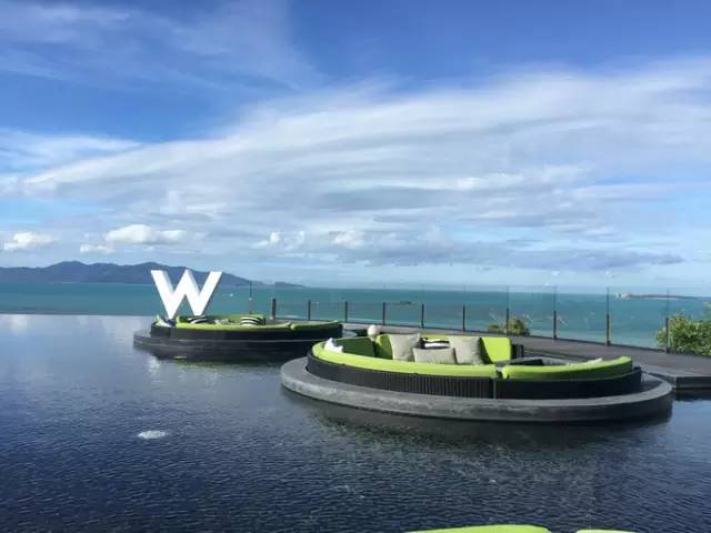 这个20年前无人知晓的小岛，现在竟然成为穷尽想象的魅惑之地！