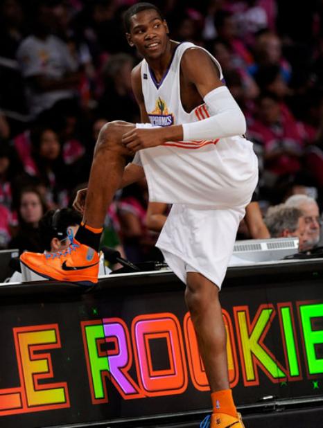 kd签名鞋出到第几代了,你心目中kd最佳球鞋是哪双