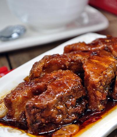 红烧鸡清蒸鱼正宗做法,红烧鸡鲜嫩