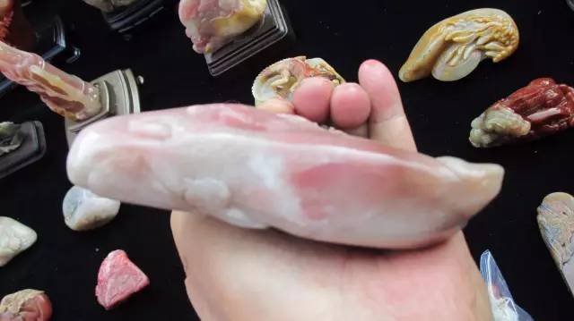 鍗氶泤鐭宠僵,鍗氶泤杞╁灞辩煶