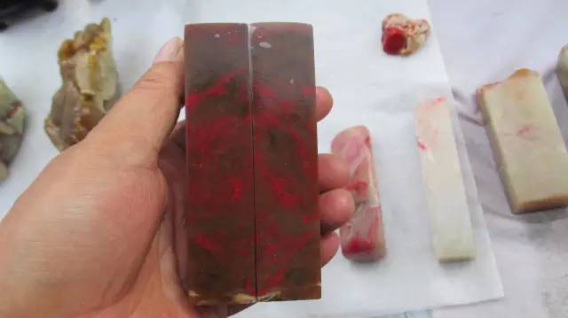 鍗氶泤鐭宠僵,鍗氶泤杞╁灞辩煶