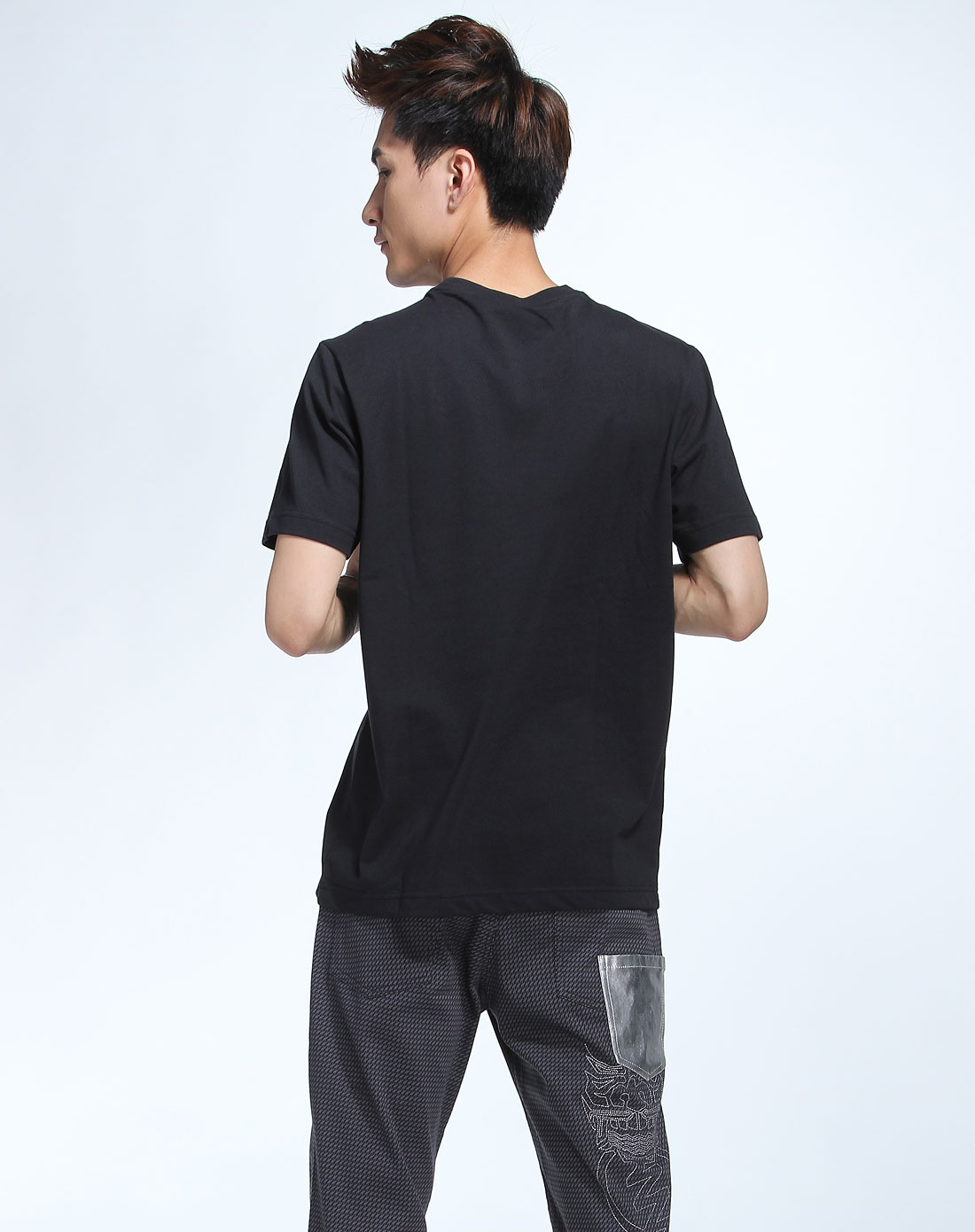 我们一起来聊聊文化衫的事吧,也许你身上穿的就是“文化”