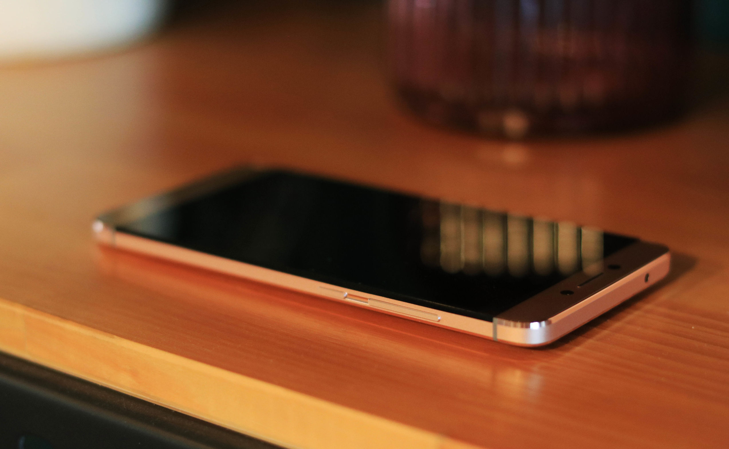 乐2与乐2pro有什么区别,乐2pro发布价