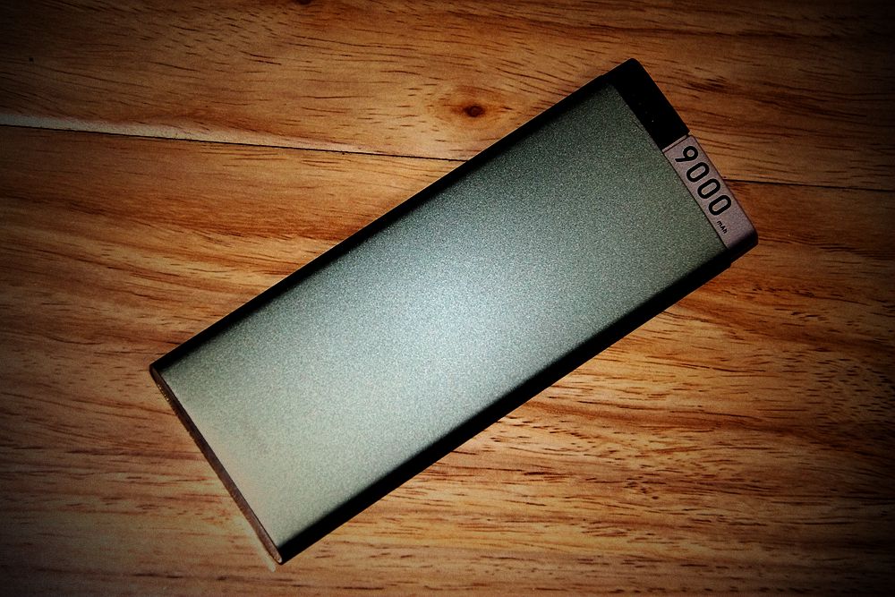 天生不凡，低调奢华有内涵——乐泡移动电源「烁」评测