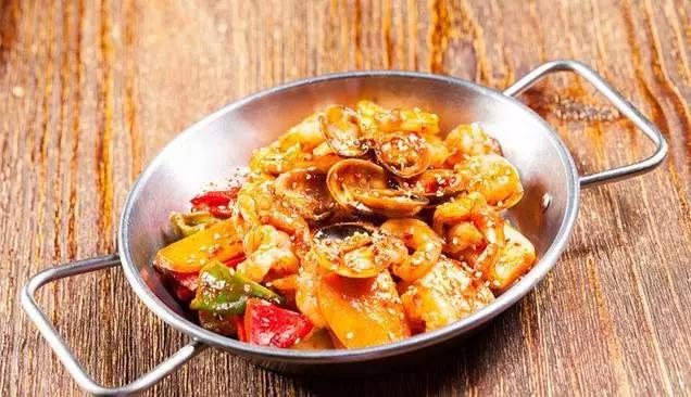 观音桥不夜九街哪里玩,重庆观音桥到不夜九街