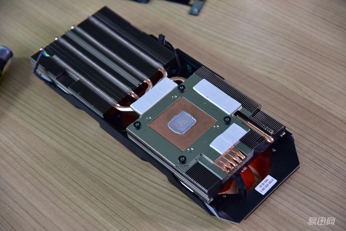 影驰1070轻松干掉了上一代旗舰!