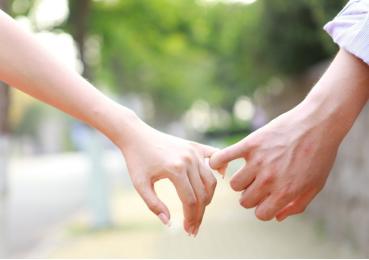 终于摆脱爱情的困扰,彻底告别痘痘的烦恼