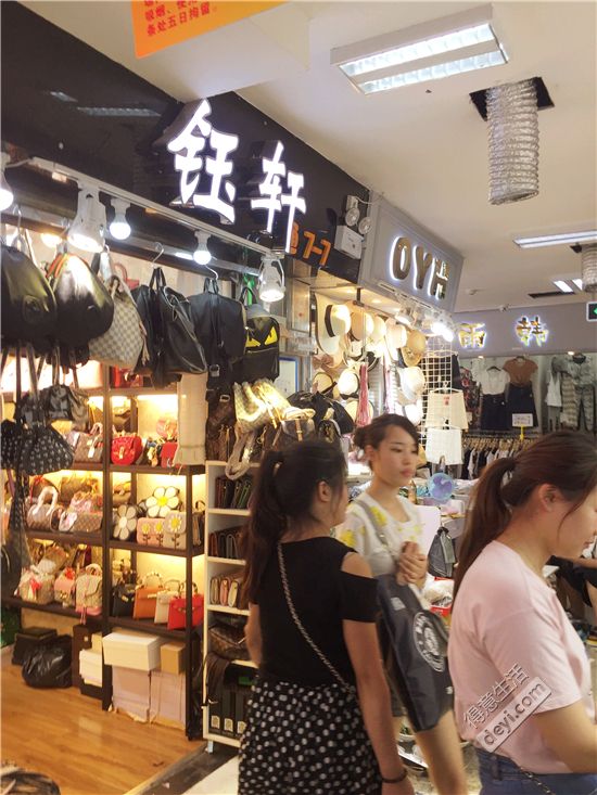 揭秘淘宝店铺和企业店铺,揭秘淘宝衣服进货渠道