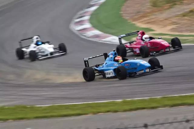 弯道那些小事你知道吗?看完还不懂的我负责