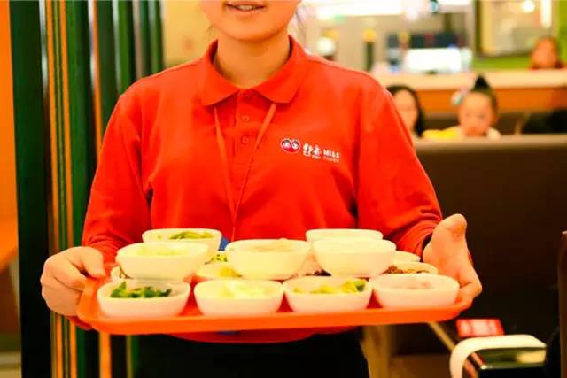 贵阳特别漂亮的几个网红,贵阳好看的好吃的