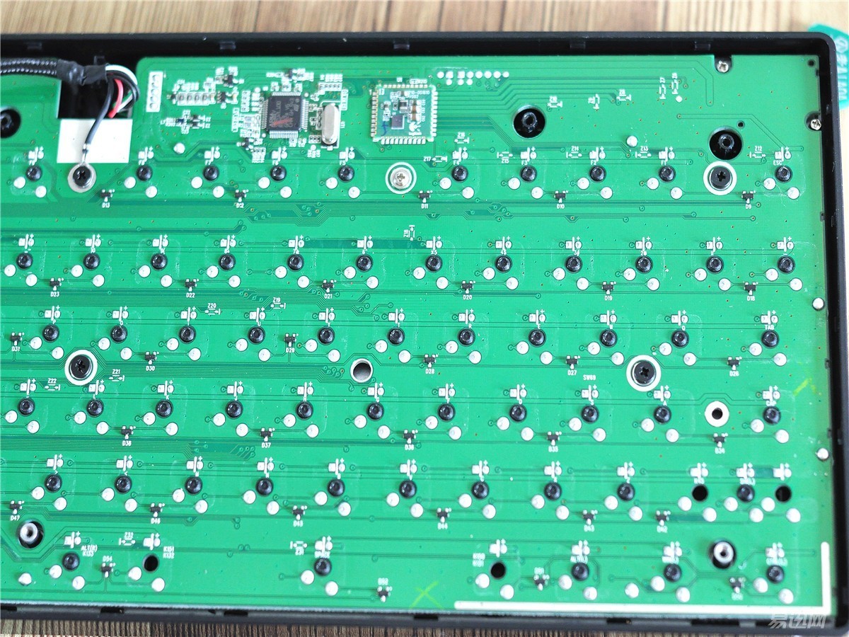 罗技g610青轴和海盗船k68青轴,罗技青轴键盘g610