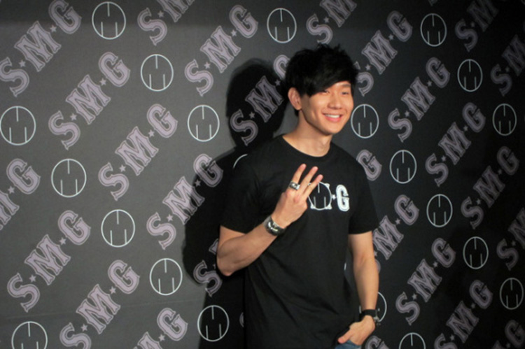 郑恺王嘉尔潮牌,余文乐开的潮牌店