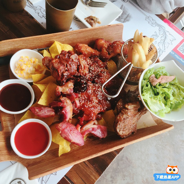 上海美式炭烤猪肋排,上海超大烤肋排餐厅
