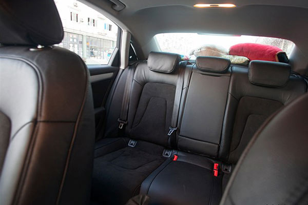 奥迪a4l是真皮座椅吗,奥迪a4l座椅如何增加腰部包裹性