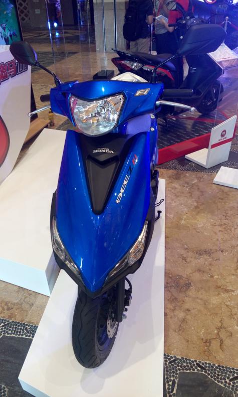 实在看不下去了,鬼马学生竟敢如此撩妹