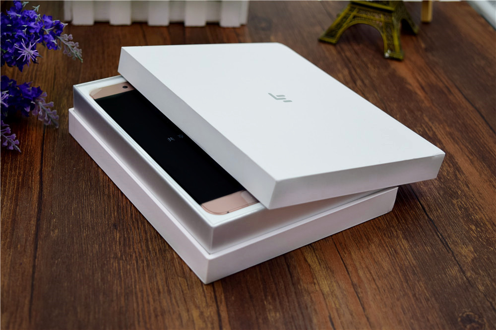 首创CDLA音频,号称“旗舰杀手”:乐2上手简评!