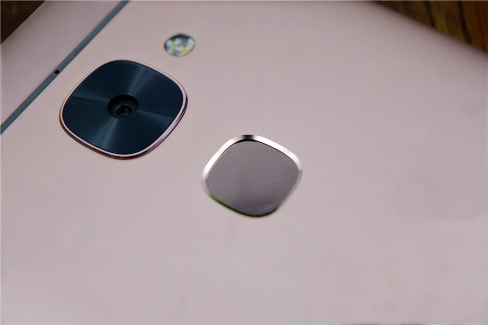 首创CDLA音频,号称“旗舰杀手”:乐2上手简评!