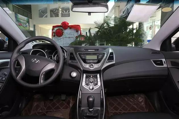 推荐朗动手动挡,最新款现代朗动试驾