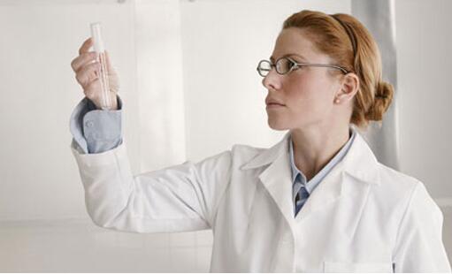 小孩口吐白沫抽搐在医院怎么办,孩子口吐白沫怎么回事