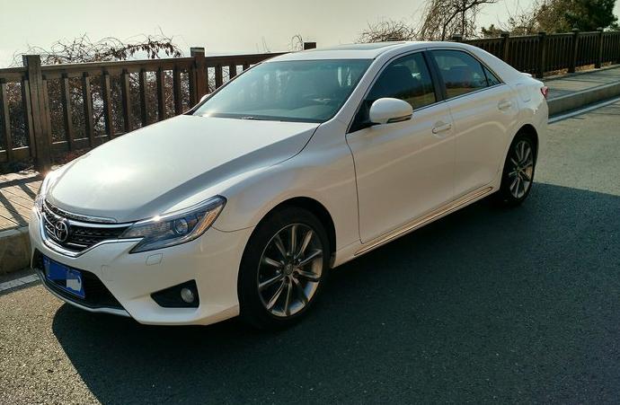 方向轻、外观漂亮浅谈锐志2.5V尚锐版用车分享