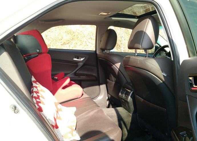 方向轻、外观漂亮浅谈锐志2.5V尚锐版用车分享