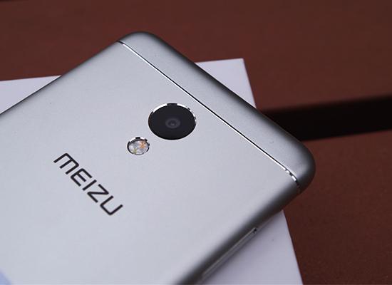 红米手机天生宿敌魅蓝3S评测699元惊艳千元档