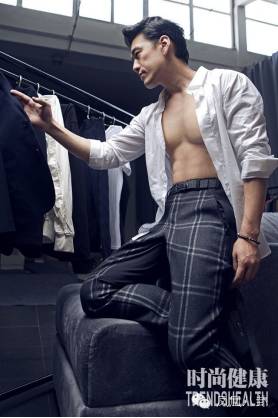 花10万订做西装，收入一半买雪茄！有一种霸道总裁叫做王耀庆