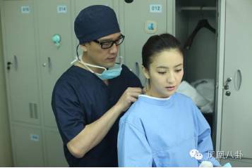 花10万订做西装，收入一半买雪茄！有一种霸道总裁叫做王耀庆