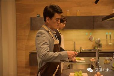 花10万订做西装，收入一半买雪茄！有一种霸道总裁叫做王耀庆