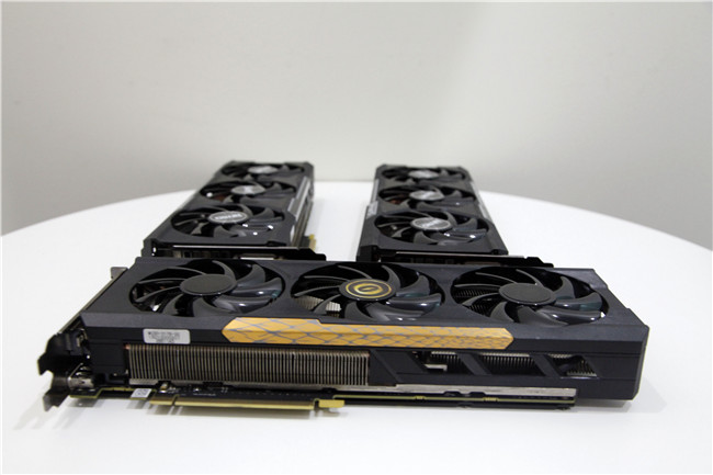 阁下何不同风起扶摇直上九万里图,阁下为何不因风起扶摇直上九万里