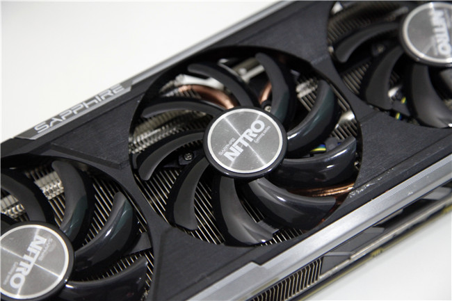 阁下何不同风起扶摇直上九万里图,阁下为何不因风起扶摇直上九万里