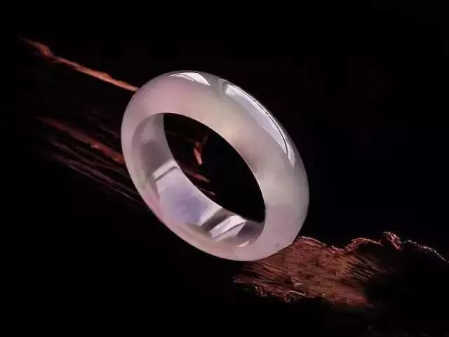 绱壊鐨勭俊缈犲垎鍝嚑绉嶈壊,绱壊缈＄繝浼氬け鑹插悧