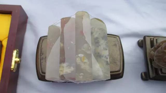 鍗氶泤鐭宠僵,鍗氶泤杞╁灞辩煶