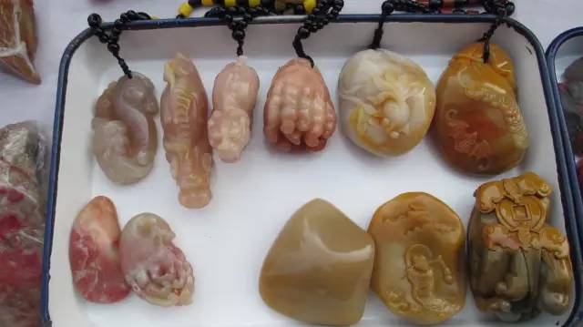 鍗氶泤鐭宠僵,鍗氶泤杞╁灞辩煶