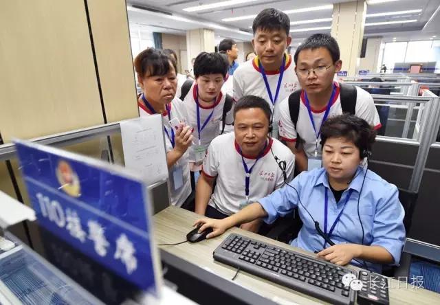 报警打110还是本地派出所电话,打110报警会被泄露电话吗