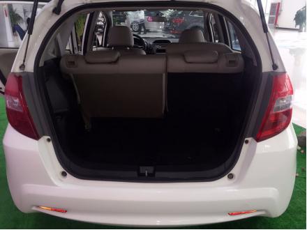 在深圳50万买了本田飞度,6万买本田飞度