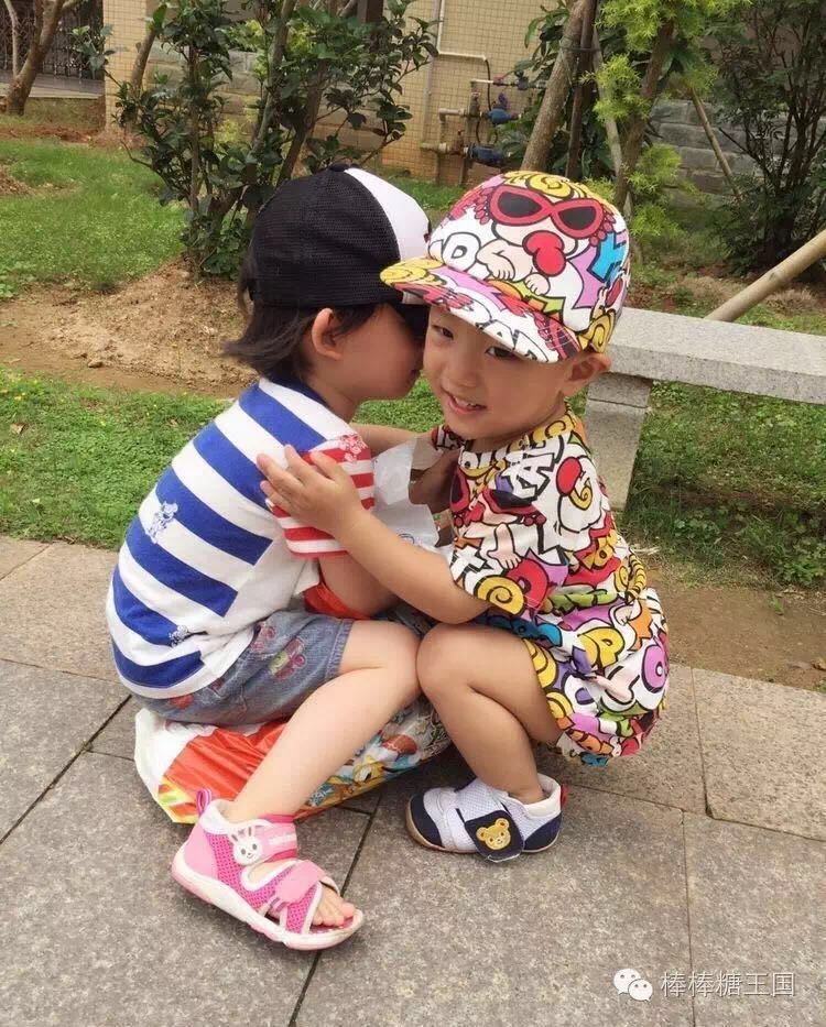 为啥给宝宝买鞋首选MIKIHOUSE？