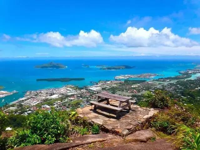 比马尔代夫还美的地方,比马尔代夫还美的国内海岛