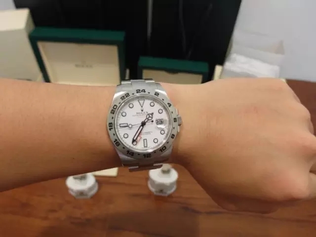 为什么买劳力士的人感觉是土豪 (一年之内连买三块劳力士什么水平)