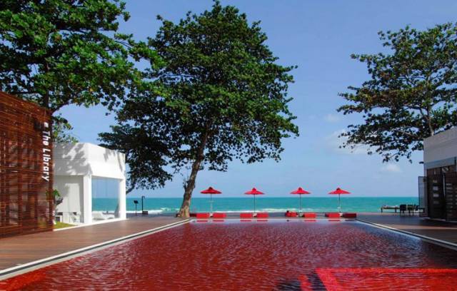 这个20年前无人知晓的小岛，现在竟然成为穷尽想象的魅惑之地！