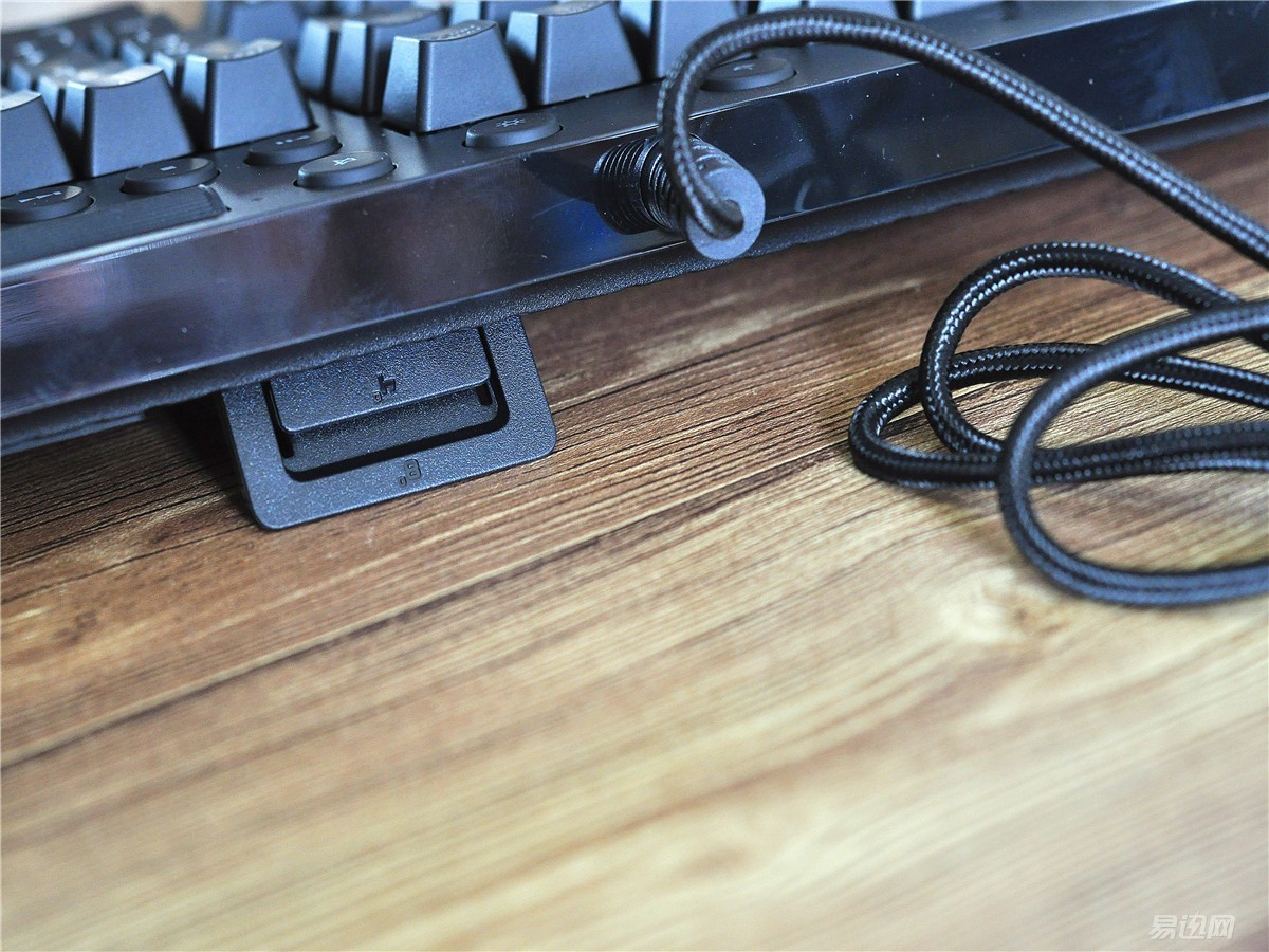 罗技g610青轴和海盗船k68青轴,罗技青轴键盘g610