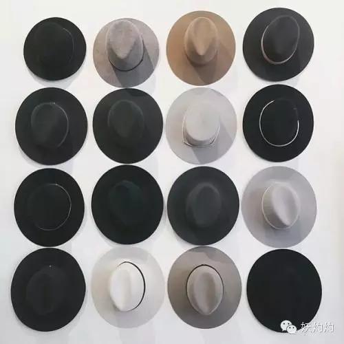 英国皇室帽子设计,英国皇室西装设计师