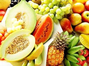 十个宝宝发烧怎么办,这个季节宝宝去火