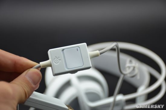 赛睿西伯利亚v3霜冻之蓝平替,赛睿西伯利亚350对比寒冰5