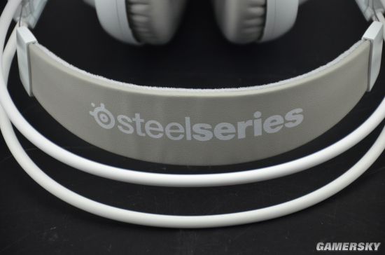 赛睿西伯利亚v3霜冻之蓝平替,赛睿西伯利亚350对比寒冰5