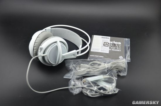 赛睿西伯利亚v3霜冻之蓝平替,赛睿西伯利亚350对比寒冰5